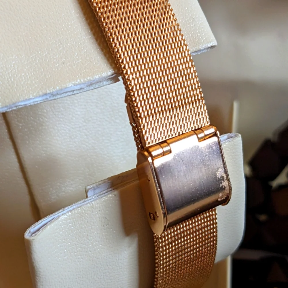 Aeropostale Rose Gold Watch & Bracelet Set –‎ Gift Box (Battery Included)